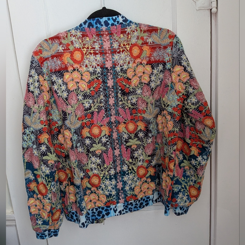 NWT Johnny Was Limited Edition Embroidered Bomber Jacket - Size S - Picture 10 of 10